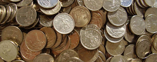 Сейчас в России находится в обращении 7,3 миллиарда копеечных и 5,8 миллиарда пятикопеечных монет. Они постепенно выводятся из обращения. 